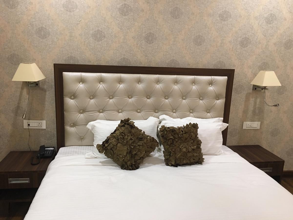 Hotel Anand Renaissance Firozpur Eksteriør bilde